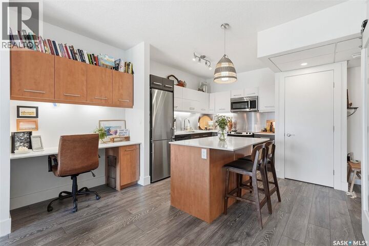 Property Photo:  409 409 B Avenue S  SK S7M 5M8 