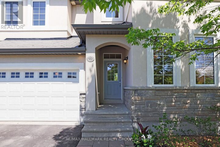 Property Photo: 90 Stonewater Bay ON K7C 0B1
