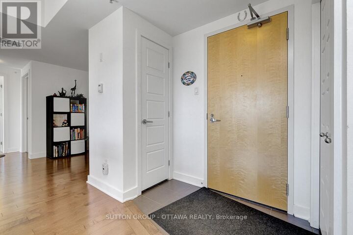 Property Photo: 300A Lett Street 614 ON K1R 0B8