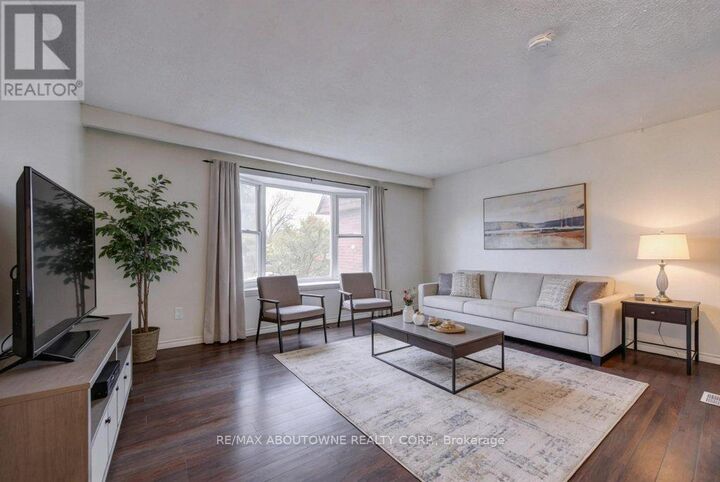 Property Photo: 30 Heslop Road 16 ON L9T 1B3