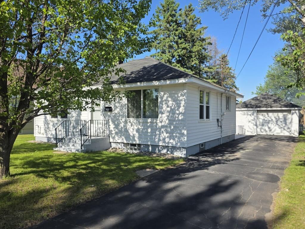 Property Photo:  505 Maryland Avenue  WI 54476 