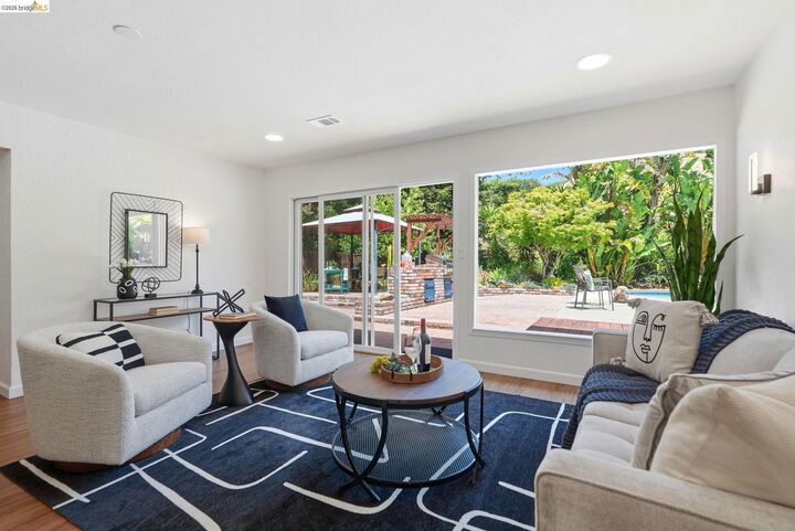 Property Photo:  2662 Tamalpais Dr  CA 94564 
