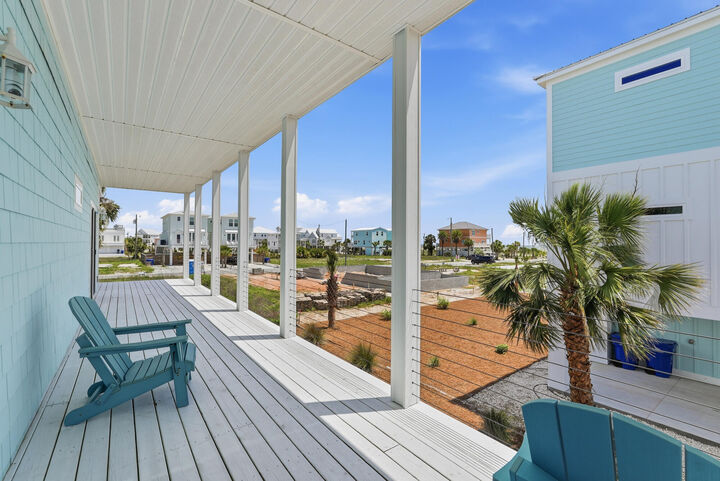 Property Photo: 105 Circle Drive FL 32456