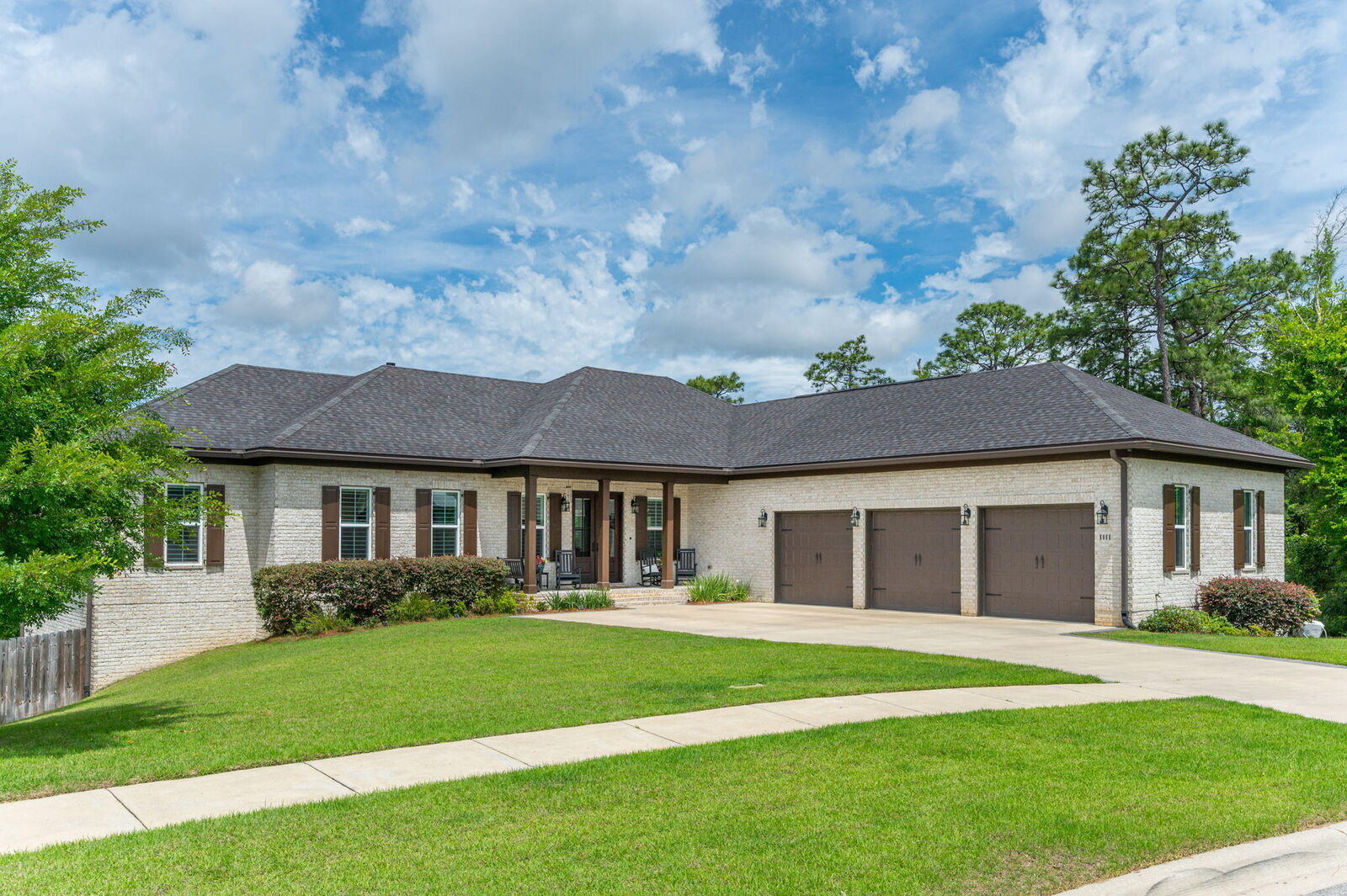 Property Photo:  1111 Deer Moss Loop  FL 32578 
