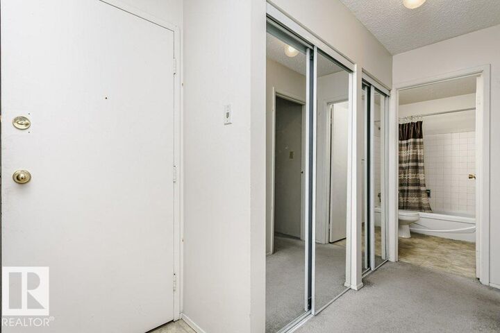 Property Photo: 11255 31 Avenue NW 71 AB T6J 3V6