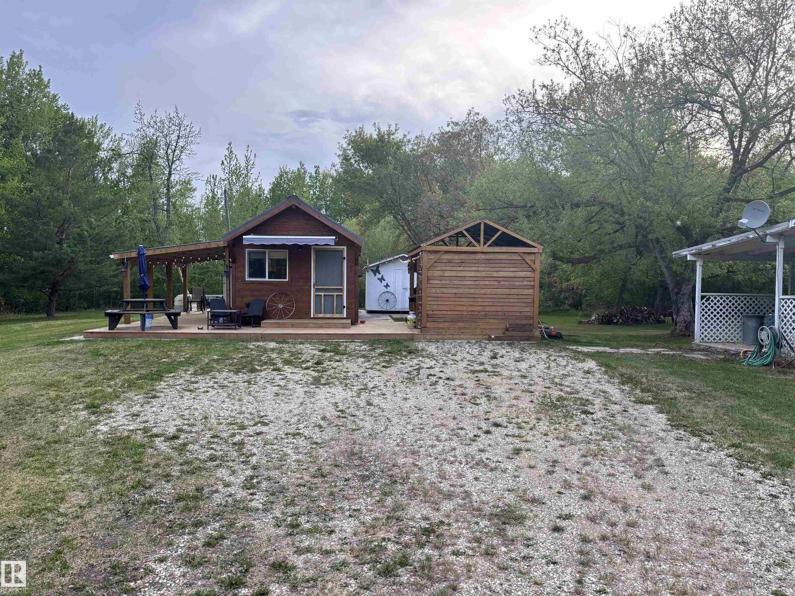 Property Photo: 3521 Twp Road 542 29 AB T0E 0A0