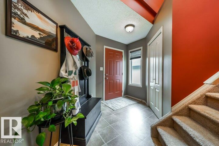 Property Photo:  8507 2 Avenue SW  AB T6X 1H5 