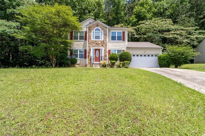 Property Photo:  800 Revena Drive  GA 30168 