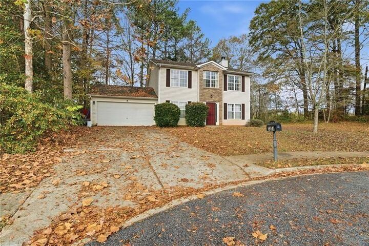 Property Photo: 3301 Pine Grove Circle SE GA 30316