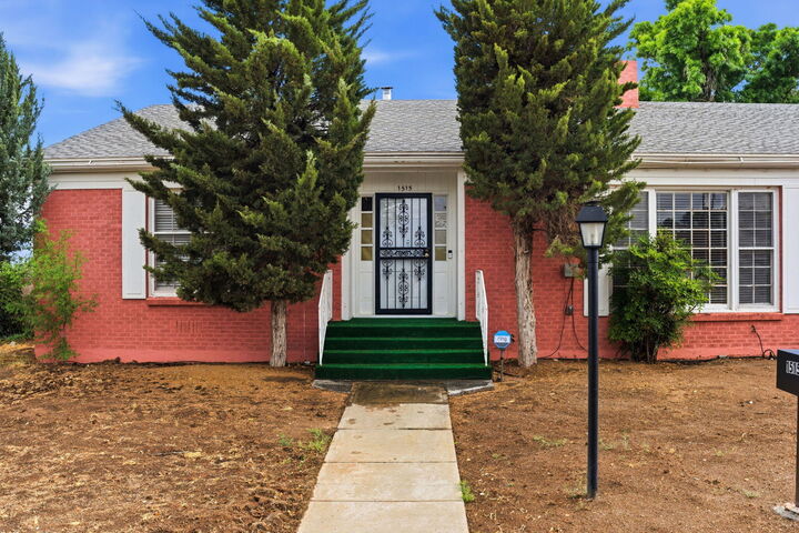 Property Photo: 1515 W Reinken Avenue NM 87002