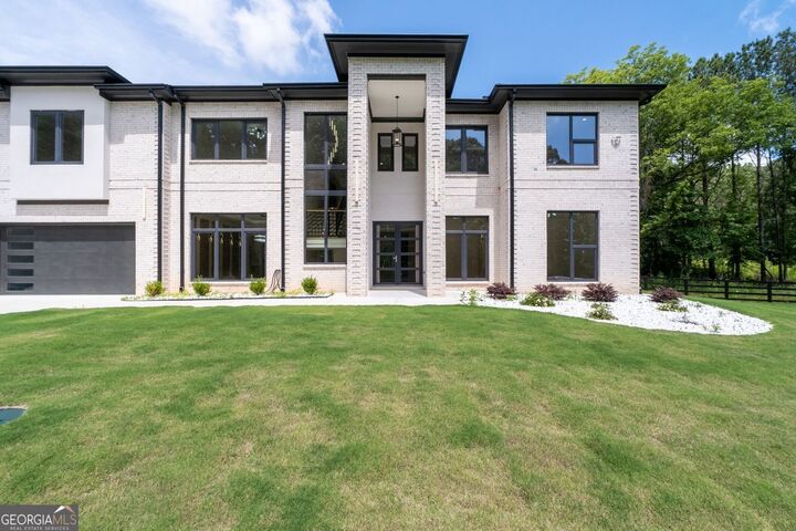 Property Photo:  1939 Sunny Hill Road  GA 30043 