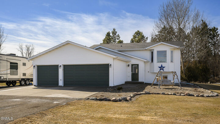 Property Photo:  7825 Belmont Lane  ND 58501 