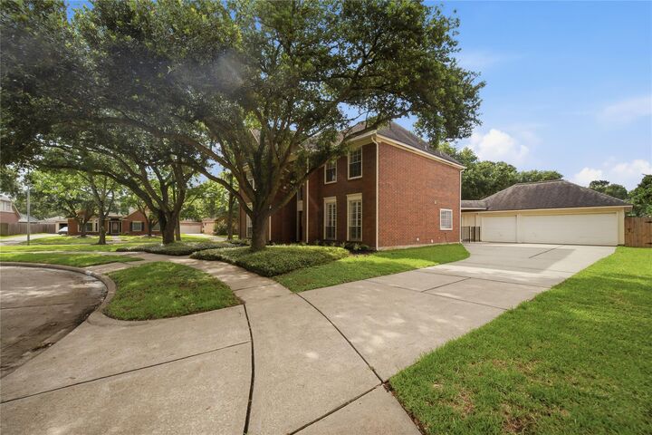 Property Photo: 23203 Gatecreek Court TX 77494