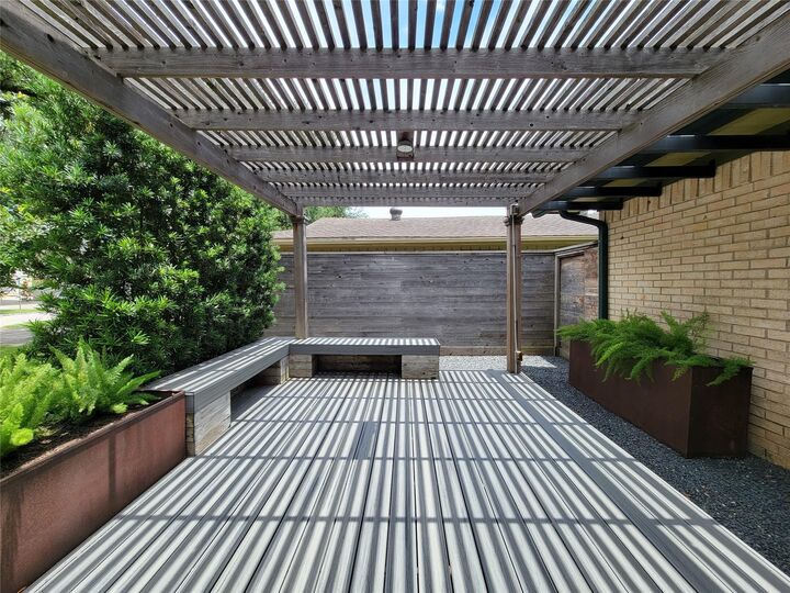 Property Photo: 5111 Linden Street TX 77401
