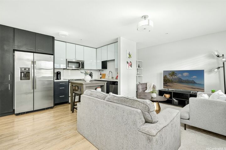 Property Photo:  1310 Pensacola Street 307  HI 96814 