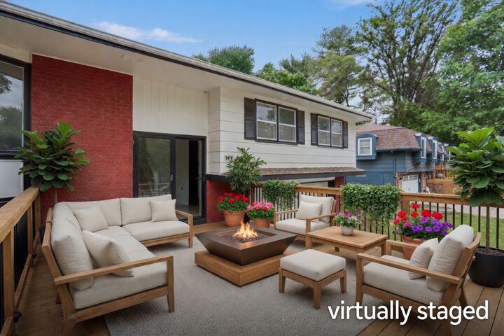 Property Photo:  2924 Willowmere Drive  IA 50321 