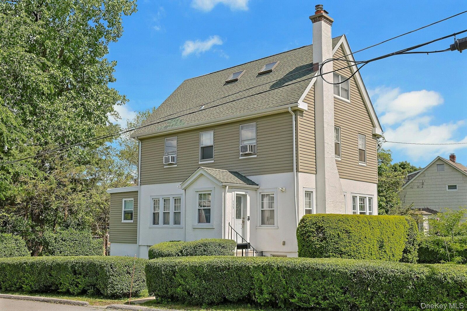 Property Photo:  533 Manhattan Avenue  NY 10594 