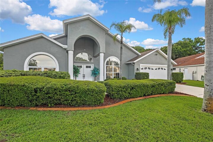 Property Photo:  13610 Morning Court  FL 34667 