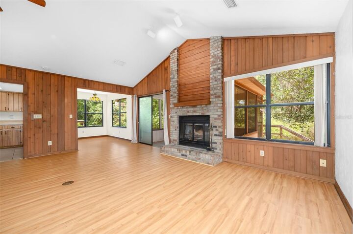 Property Photo:  1301 NW 94th Street  FL 32606 