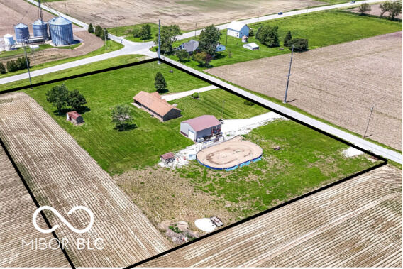 Property Photo: 8989 W 1400 N IN 46036
