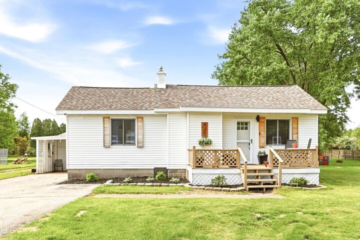 Property Photo:  4364 Baker Road  MI 48722 