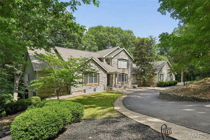 Property Photo:  161 Stuart Lane  MO 63025 
