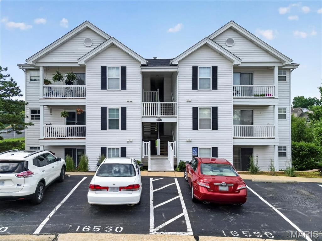 Property Photo:  16560 Victoria Crossing Drive J  MO 63040 