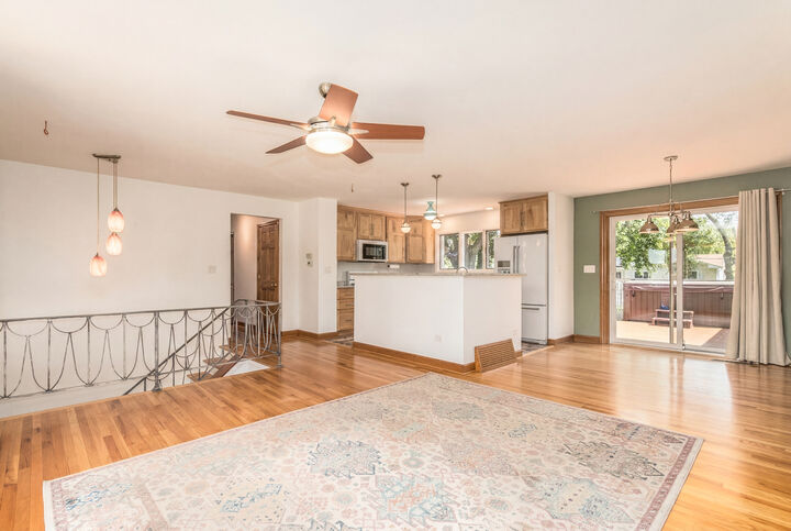 Property Photo:  2413 Sioux Avenue  IL 60517 