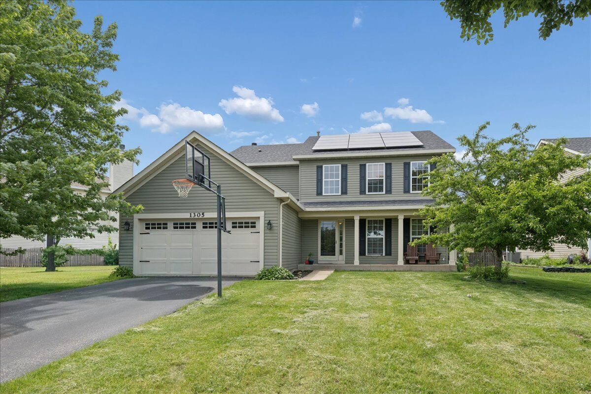 Property Photo: 1305 Sommer Lane IL 60447