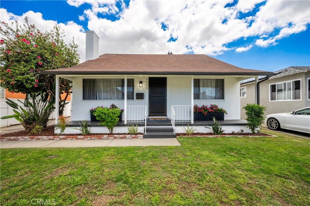 Property Photo:  6026 Oliva  CA 90712 