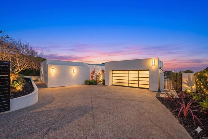 Property Photo:  5875 La Jolla Mesa Drive  CA 92037 