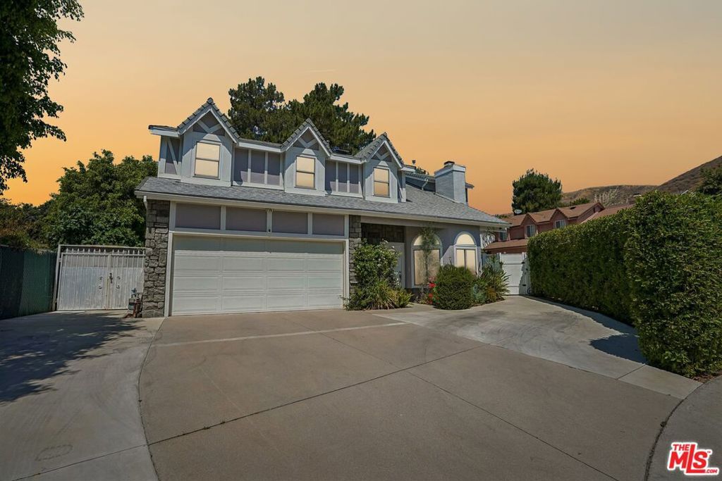 Property Photo:  11319 Goleta Street  CA 91342 