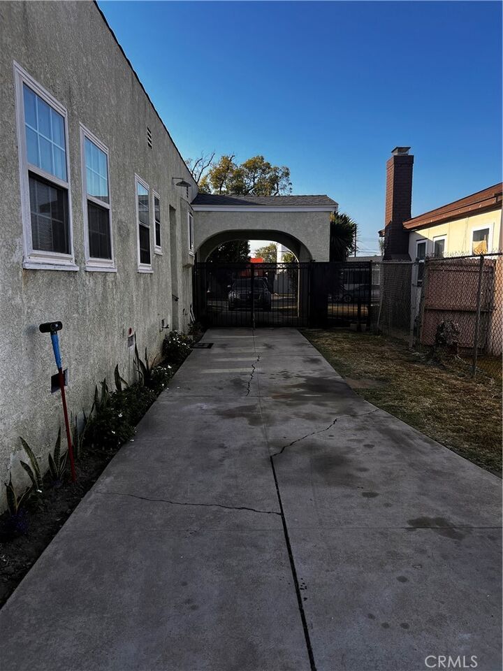 Property Photo:  1838 W 85th Street  CA 90047 