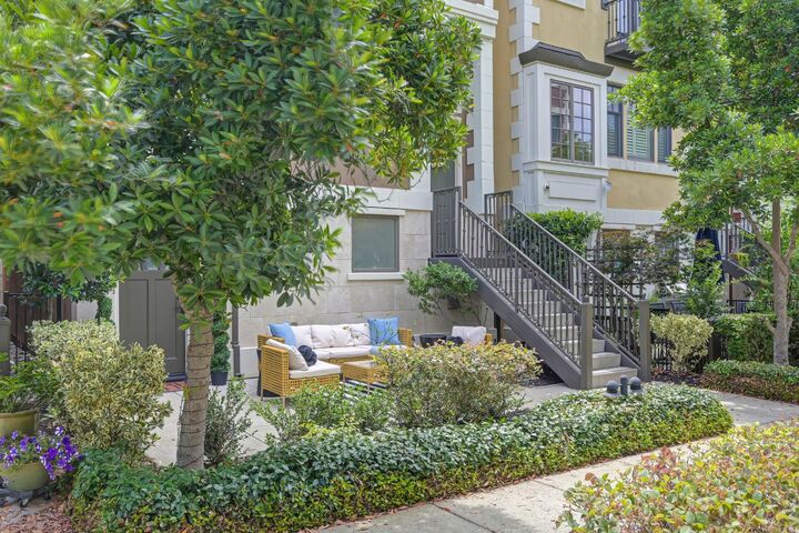 Property Photo:  2010 Vizcaya Walk  CA 95818 