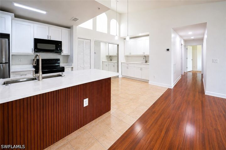 Property Photo:  14895 Pleasant Bay Lane 5202  FL 34119 