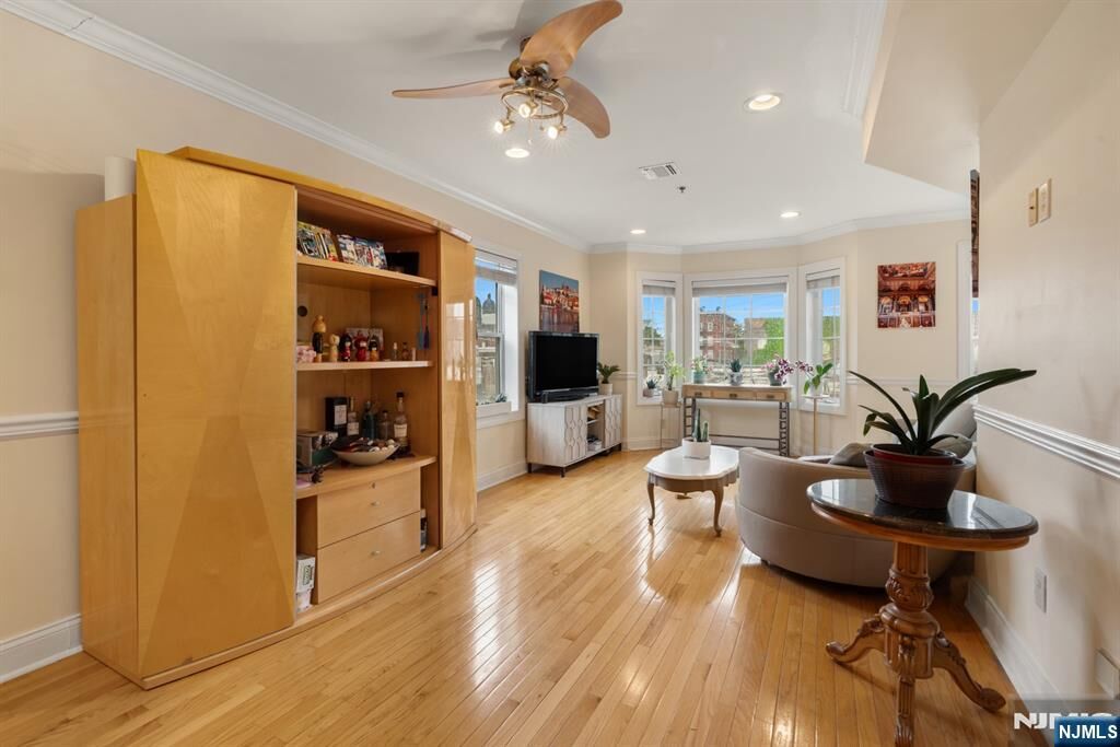 Property Photo:  726 23rd Street 2  NJ 07087 