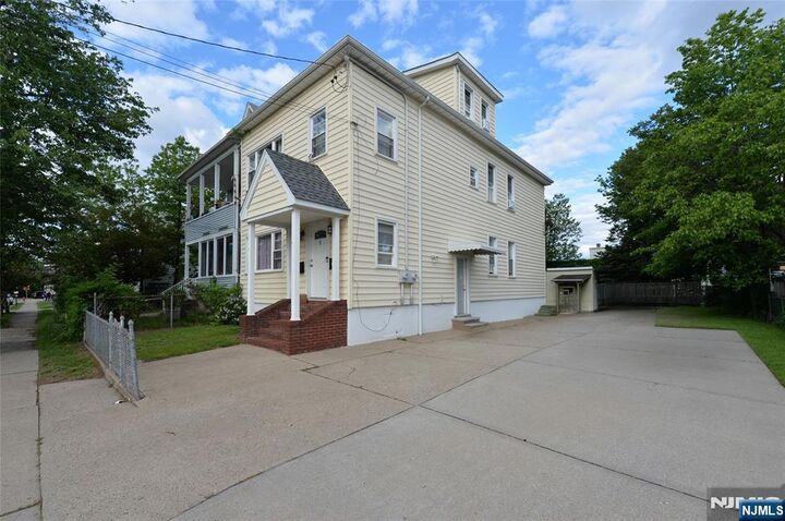 Property Photo:  6 May Street  NJ 07057 