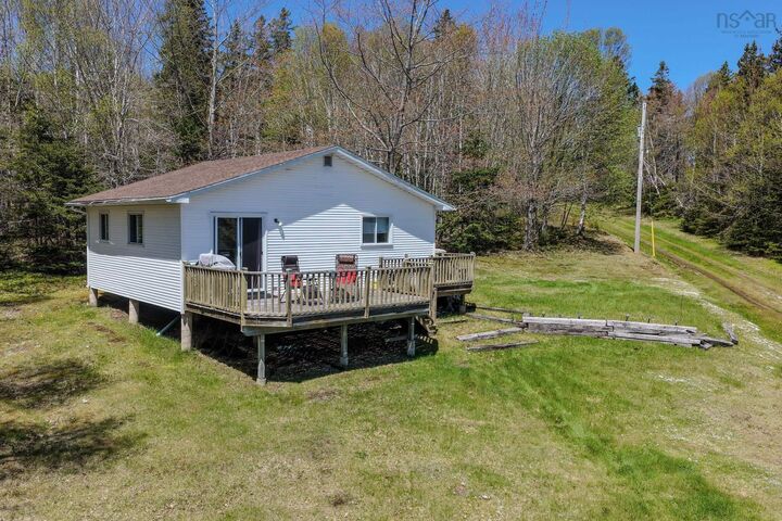 81 Maceachern Road — photo 1