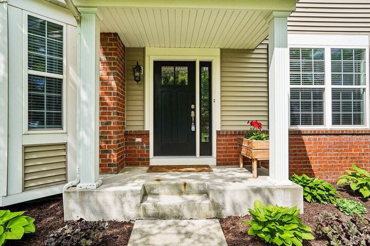 Property Photo:  2908 Hilltop Drive  MN 55318 
