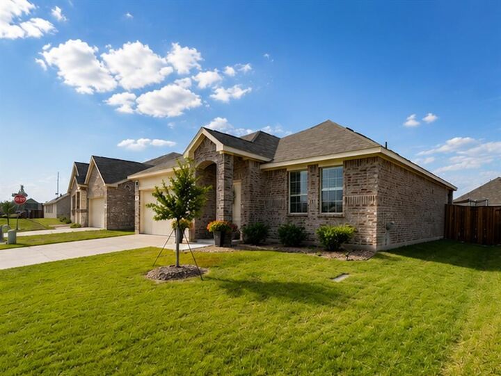 Property Photo:  604 Hackney Drive  TX 75407 