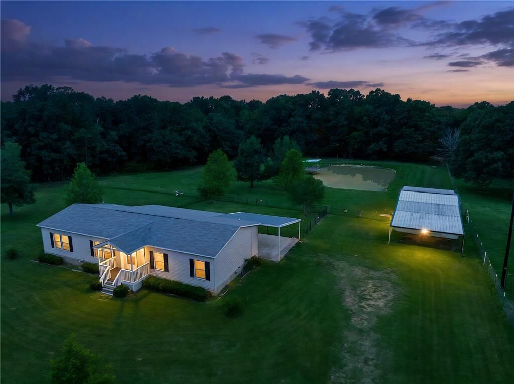 Property Photo:  1714 County Road 35780 Road  TX 75411 