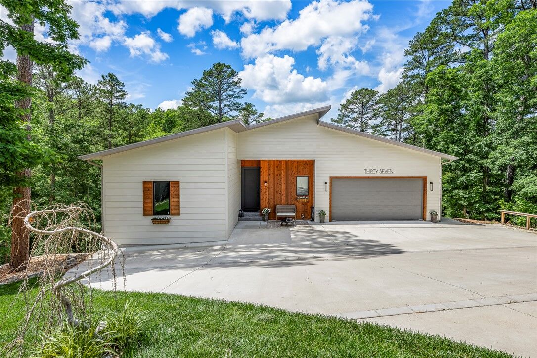 Property Photo:  37 Shropshire Drive  AR 72714 
