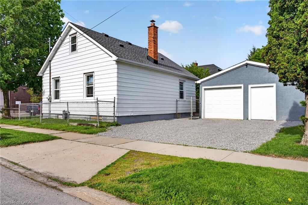 Property Photo:  78 Facer Street  ON L2M 5J5 