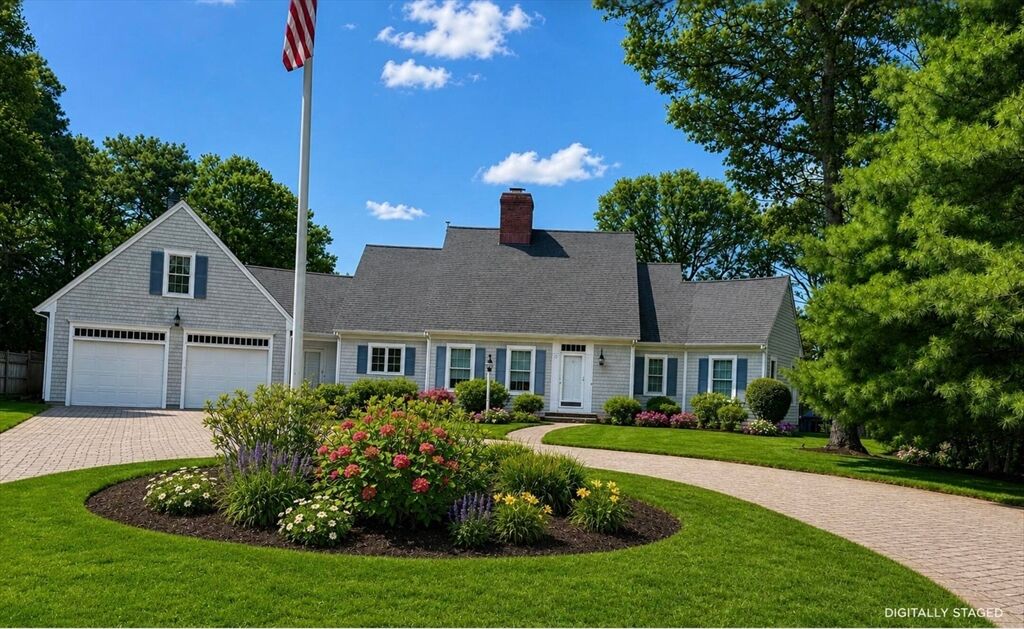 Property Photo:  9 Bakers Pond Road  MA 02641 