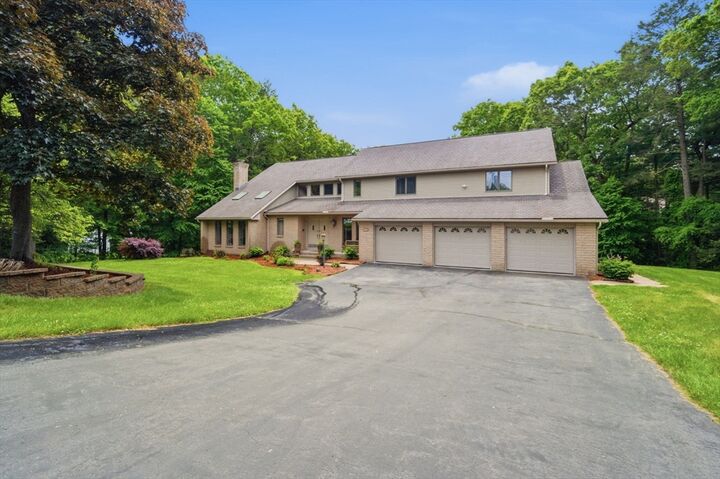Property Photo: 27 Lady Slipper Cir MA 01085