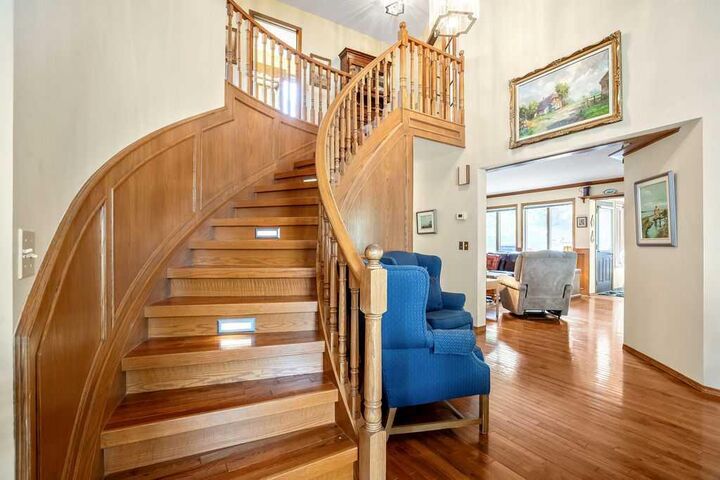 Property Photo:  133 Signal Hill Circle SW  AB T3H 2H1 