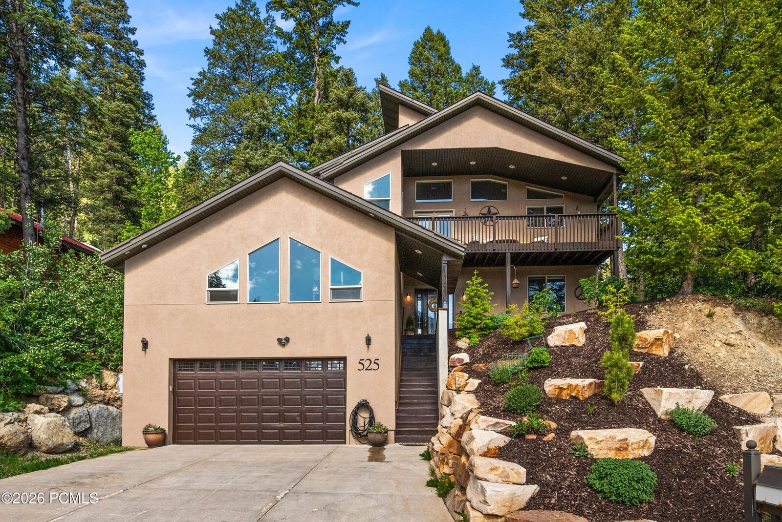 Property Photo: 525 Upper Evergreen Drive UT 84098