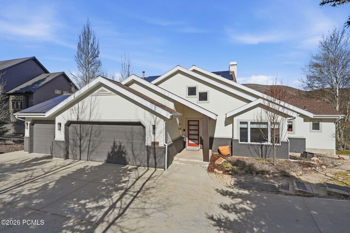 Property Photo: 3670 W Lariat Road UT 84098