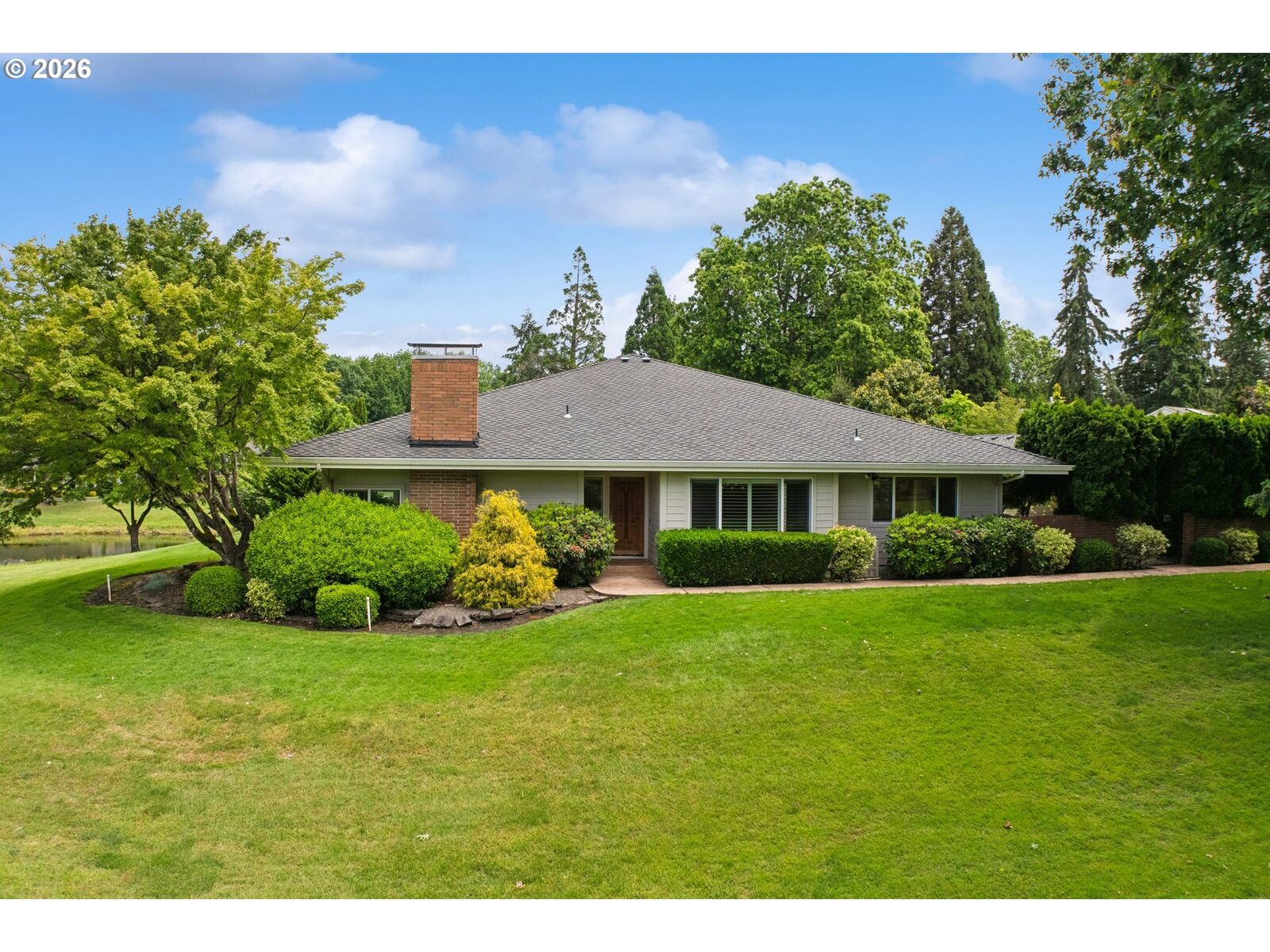 Property Photo: 7177 SW Lake Bluff Ct OR 97070