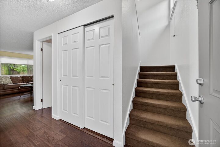 Property Photo:  10037 NE 138th Place D2  WA 98034 